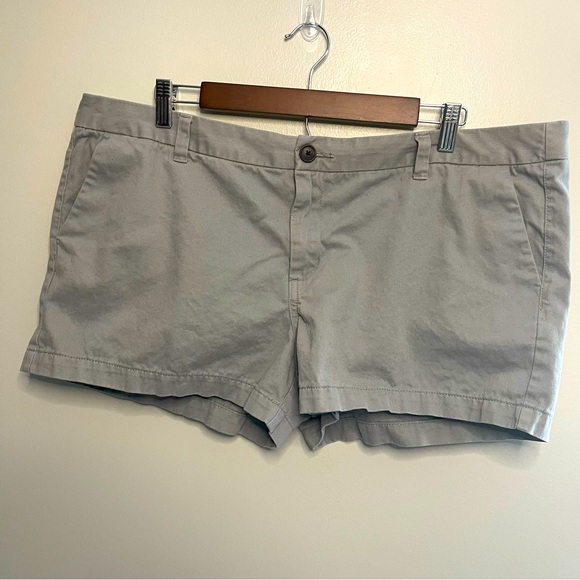 Merona Gray Shorts - Picture 2 of 6